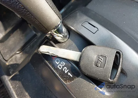 2010 Honda Accord 2.4 Lx-S из США, поврежденный, VIN 1HGCS1B3XAA019561